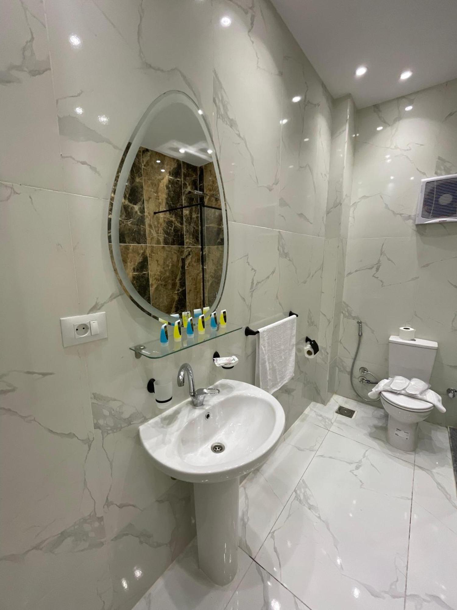 New Glamour Pyramids Hotel Kafrat al Jabal Exterior foto