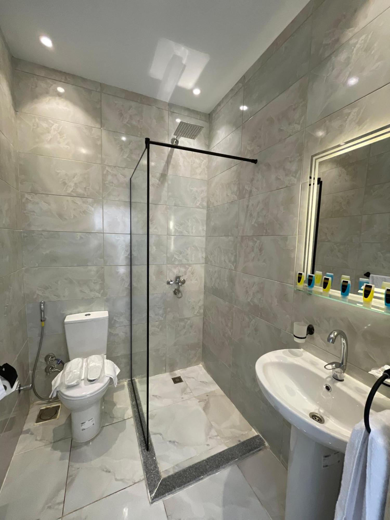 New Glamour Pyramids Hotel Kafrat al Jabal Exterior foto