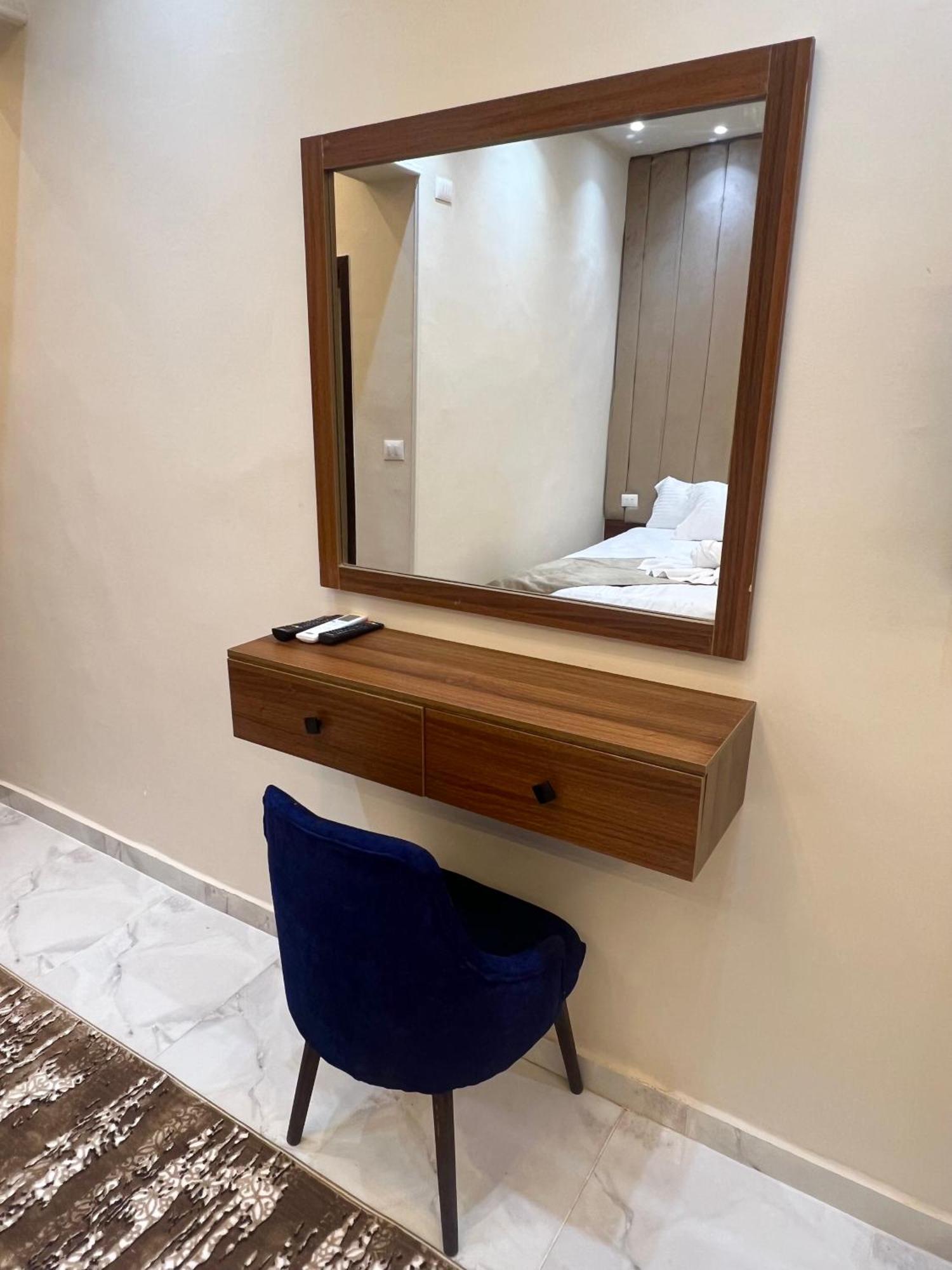 New Glamour Pyramids Hotel Kafrat al Jabal Exterior foto