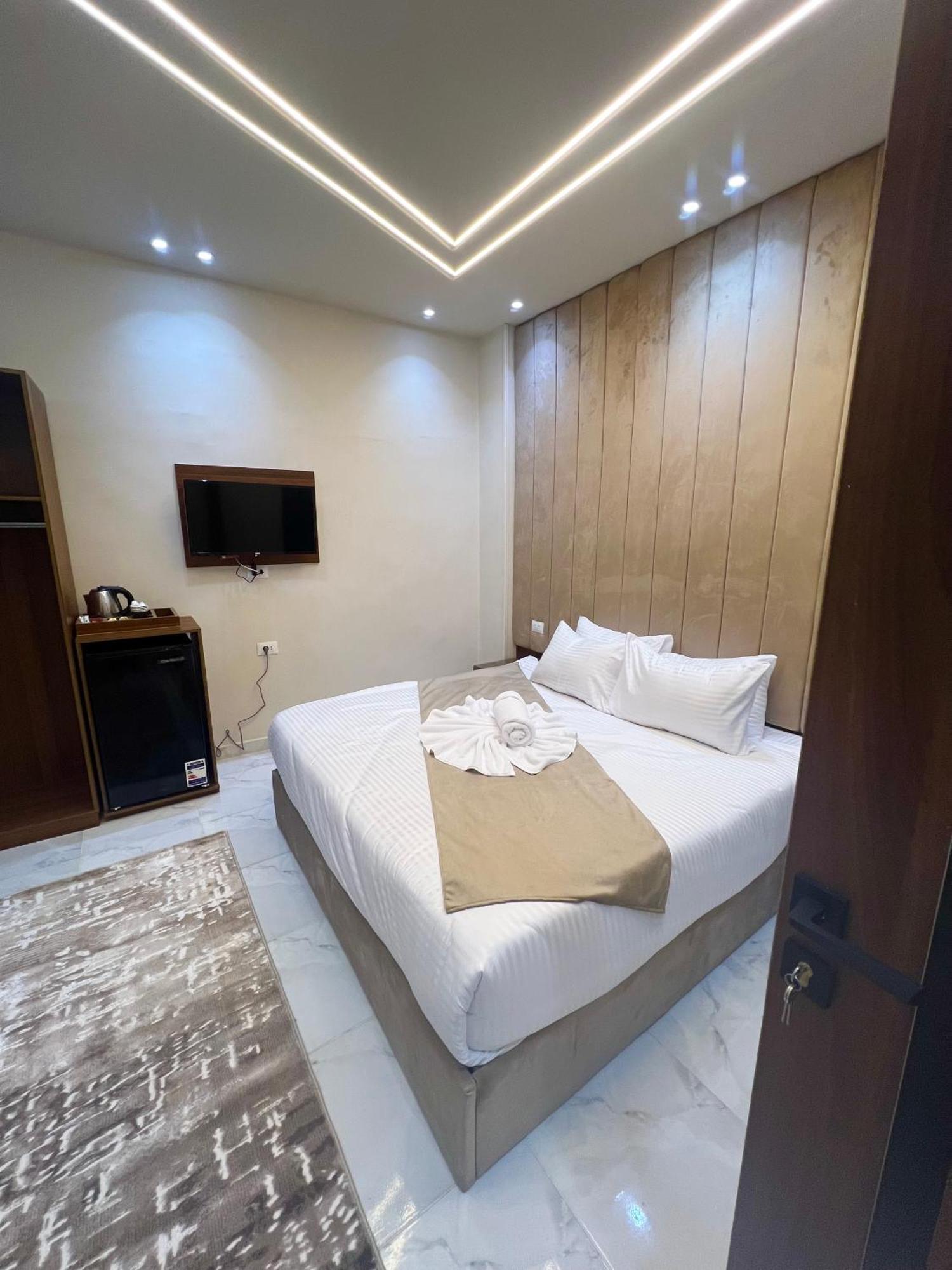 New Glamour Pyramids Hotel Kafrat al Jabal Exterior foto